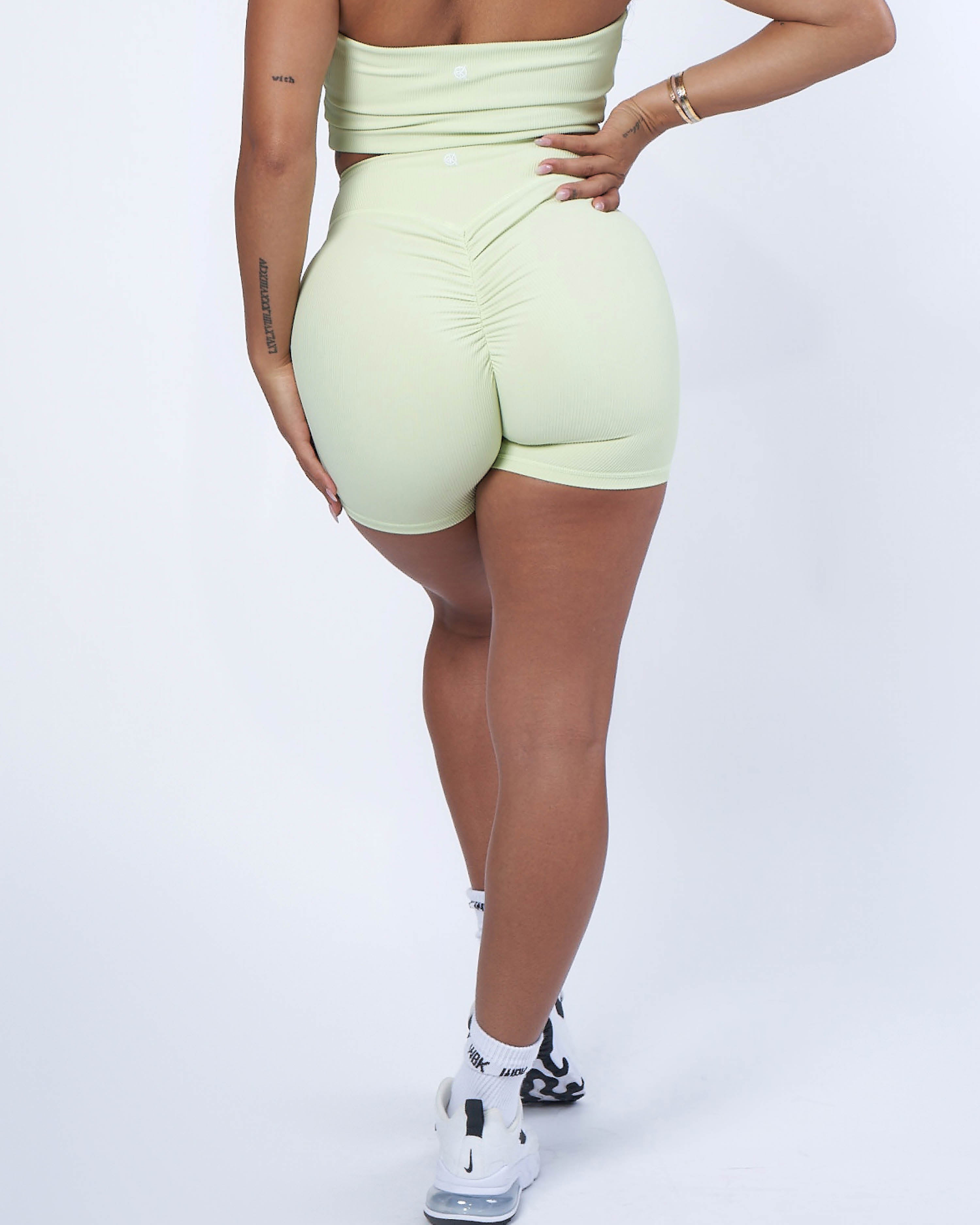 Luxe Ribbed Scrunch Short | LIME-WBK FIT
